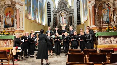 2. koncert: nastopajoči Projektni zbor Sijajna zornica